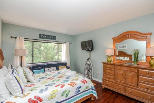 Village House 303 2 Bedrooms Sleeps 6 Elevator - image 11