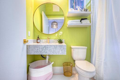 The Oleander Hotel Room 6 near Vasútmúzeum