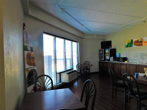 Quality Inn & Suites Thomasville I-85 - 로비