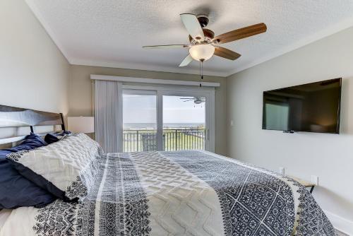 Island South 7 2 Bedrooms Ocean Front Pool Sleeps 6 WiFi - image 12
