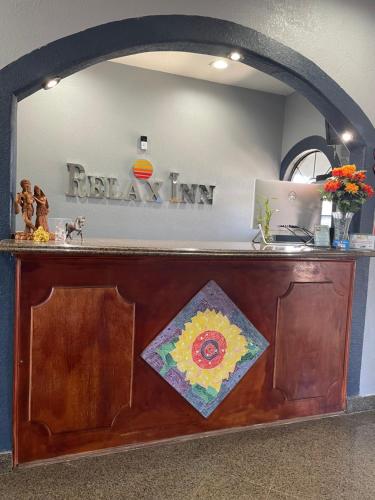 Relax Inn Dilley - image 12