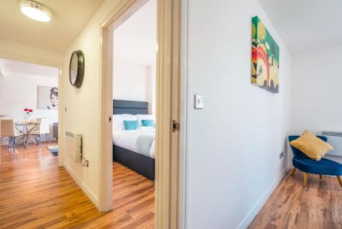 Apartment image 8