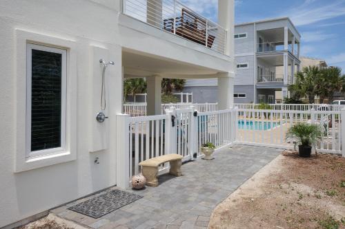 Endless Views 4 Bedrooms Wi-Fi Ocean View Private Pool Sleeps 12 - image 7