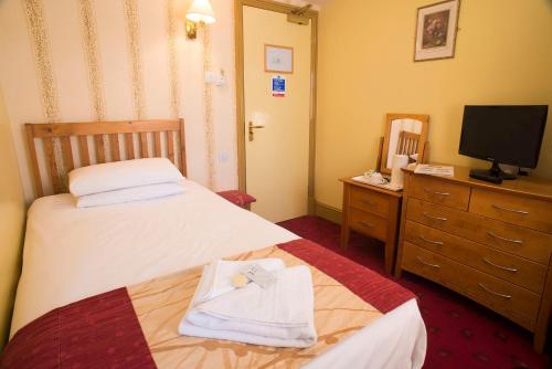 The Highwayman Inn - image 3