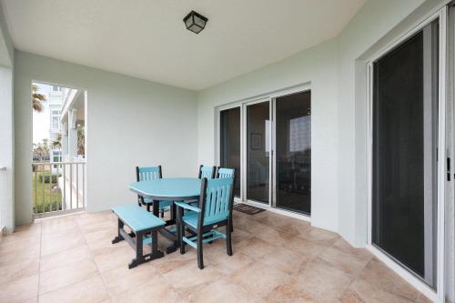 824 Cinnamon Beach, 3 Bedroom, Sleeps 8, Ocean Front, 2 Pools, Elevator