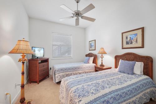 942 Cinnamon Beach 3 Bedroom Sleeps 8 2 Pools Elevator WiFi - image 12