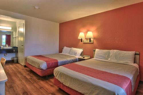 Motel 6-Sacramento, CA - South