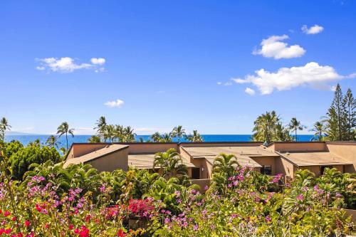 Wailea Ekahi 27B 2 Bedrooms Ocean View Pool Sleeps 6 - image 11