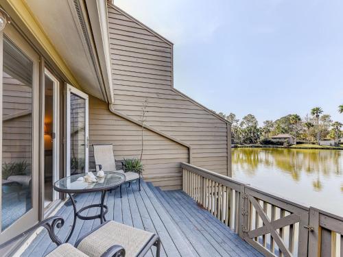 Fishermans Cove 45 WiFi End Unit 2 Bedrooms Sleeps 6 - image 8