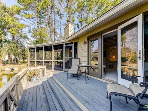 Fishermans Cove 45 WiFi End Unit 2 Bedrooms Sleeps 6 - image 11