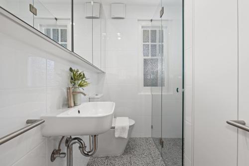 Mulwarree Avenue Apartments by Urban Rest - 화장실