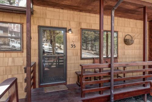 Fox Hollow Condo #35 2 Bedrooms Sleeps 4 Decks Washer and Dryer - image 3
