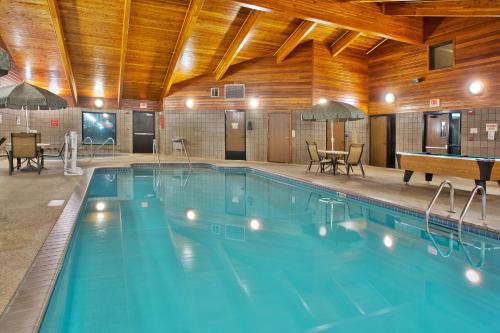 AmericInn by Wyndham Lincoln North - image 11