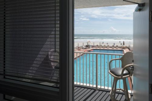 Ocean Jewel 219 1 Bedroom Ocean View 2nd Floor Pool Sleeps 6 - main image