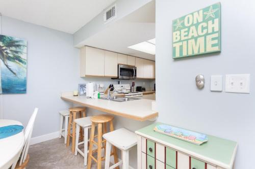 Ocean Village Club O14 2 Bedrooms Sleeps 6 Pool View Heated Pool - image 10