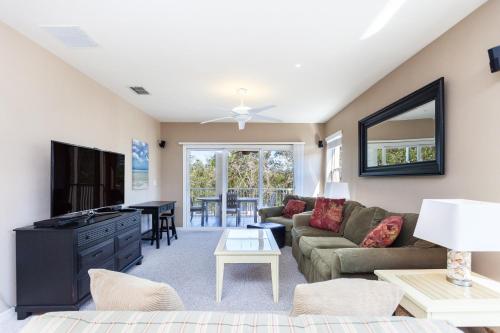 Canopy Walk 235 Bedrooms Sleeps 8 Intracoastal View 3rd Floor WiFi - image 6