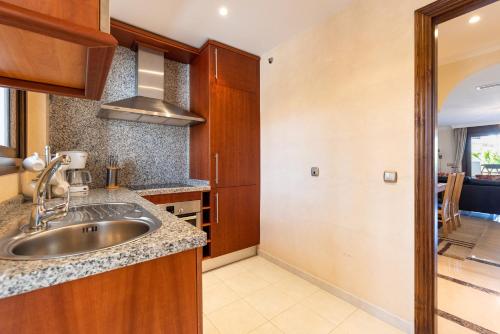 ห้องครัว, Finca San Antonio Holiday Rental in ลอซ เอสปาล