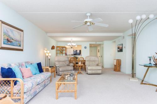 Summerhouse 422 2 Bedrooms Pool View Ground Level Heated Pool Sleeps 6 - image 6