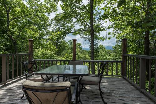 Believe 2 Bedrooms Pool Access WiFi Hot Tub Pet Friendly Sleeps 6 - image 11