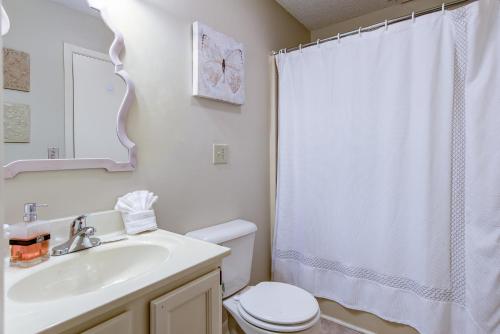 Believe 2 Bedrooms Pool Access WiFi Hot Tub Pet Friendly Sleeps 6 - image 12