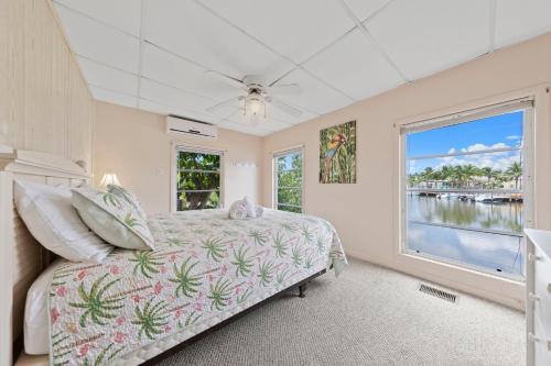 Lazy Lagoon 1 Bedroom Bay side Sleeps 4 Walk to the Beach - image 10