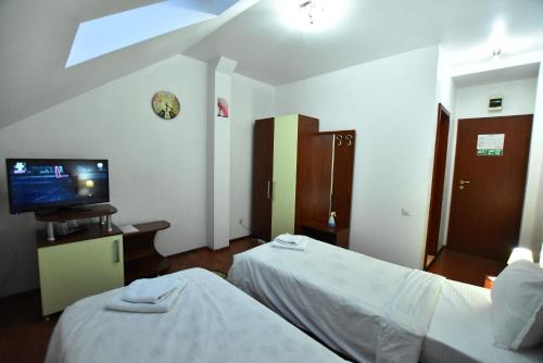 Hotel Euphoria - image 5