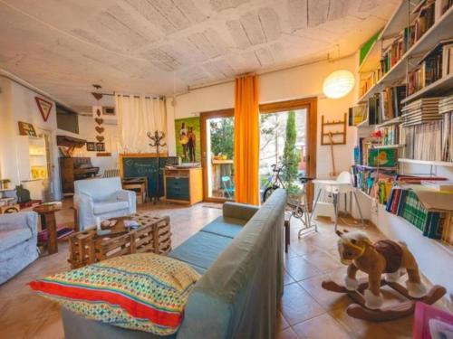  Lovely home in the heart of pals in 17256 Pals