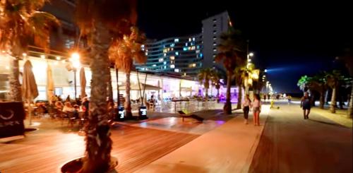 Alrededores, Short Term Apartment Tel Aviv Bat Yam 413 in Bat Yam