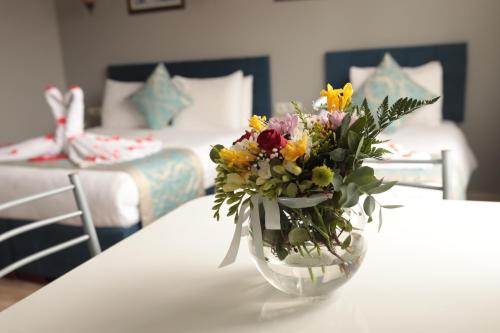 White Pearl Apart - image 12