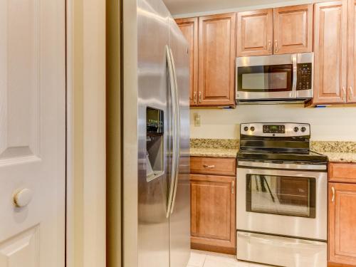 Sea Place Beach House, 3 Bedrooms, Sleeps 8, Beach Access, 2 Pools, Tennis in St. Augustine, USA