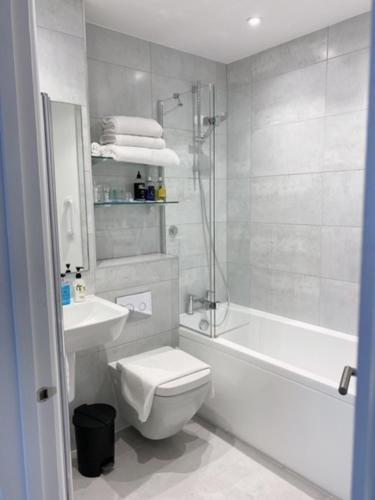 Prestbury Bed & Breakfast - image 5