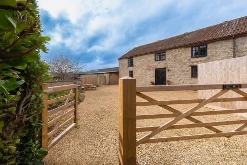 Somerset Country Escape - Luxury Barns With Hot Tubs, Hatch Beauchamp
