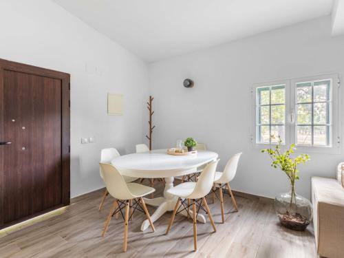 Holiday Home Quinta de Santa Emilia 2 by Interhome in อัลเคเซอ โด ซาล