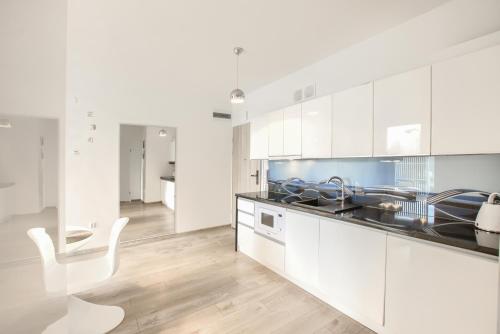 Deluxe Apartment image 1