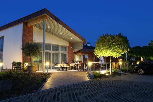 Зовнішній вигляд готелю, UNO Hotel Wolfsburg Sandkamp in Wolfsburg