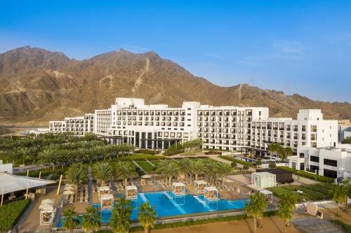 Intercontinental Fujairah Resort, An Ihg Hotel - Photo 2 of 136