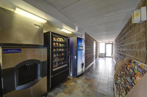 Motel 6 San Antonio, TX - Downtown - Market Square - 편의 시설/서비스