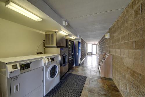 Motel 6 San Antonio, TX - Downtown - Market Square - 편의 시설/서비스