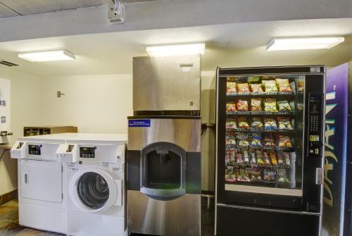 Motel 6 San Antonio, TX - Downtown - Market Square - 편의 시설/서비스
