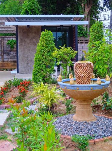 LOFT Zone by โรงแรมพรรณ 1