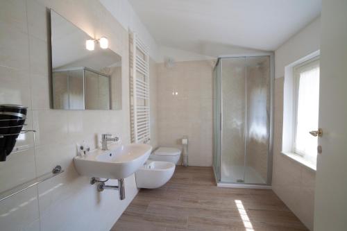 Quadruple Room image 1