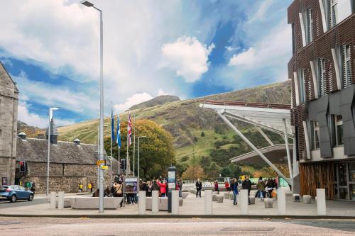 Stunning 1 Bed at Holyrood Palace & Arthurs Seat, Édimbourg (photo 6)
