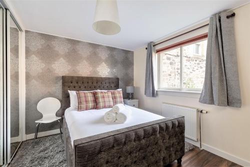 Stunning 1 Bed at Holyrood Palace & Arthurs Seat, Édimbourg (photo 2)