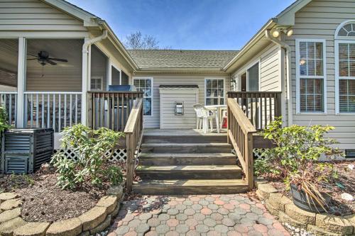 Lovely Ocean View Retreat, 3 Mi to Bethany Beach!