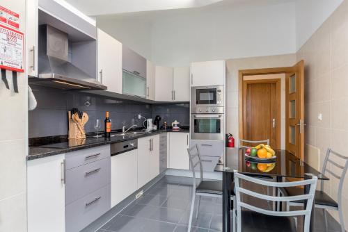 Savana Apartment By Atlantic Holiday - image 5