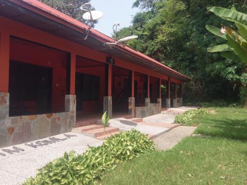 Big Foot Safari Lodge in Ashanti