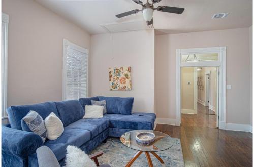 Beautiful Craftmans 4BR2,5BA Home Near Downtown in San Antonio, USA