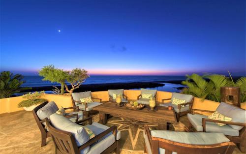 NEW Luxury Getaway - Pool, Spa, Sunset, VIEWS @ Casa Bella