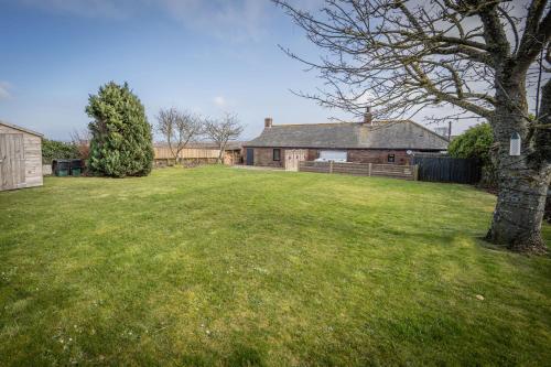 Kert, Cliff Walk Cottage in Auchmithie