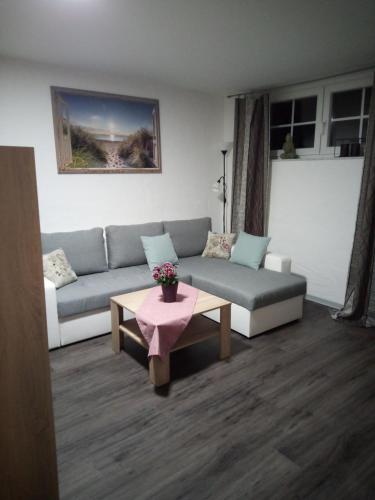 Moderne Ferienwohnung bis 4 Personen 6.3km von Trajanweg entfernt